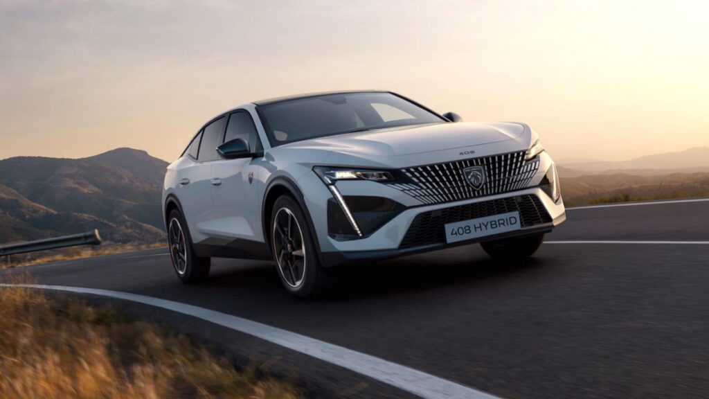 Peugeot-408-Smart-Hybrid-2-1024x576.jpg