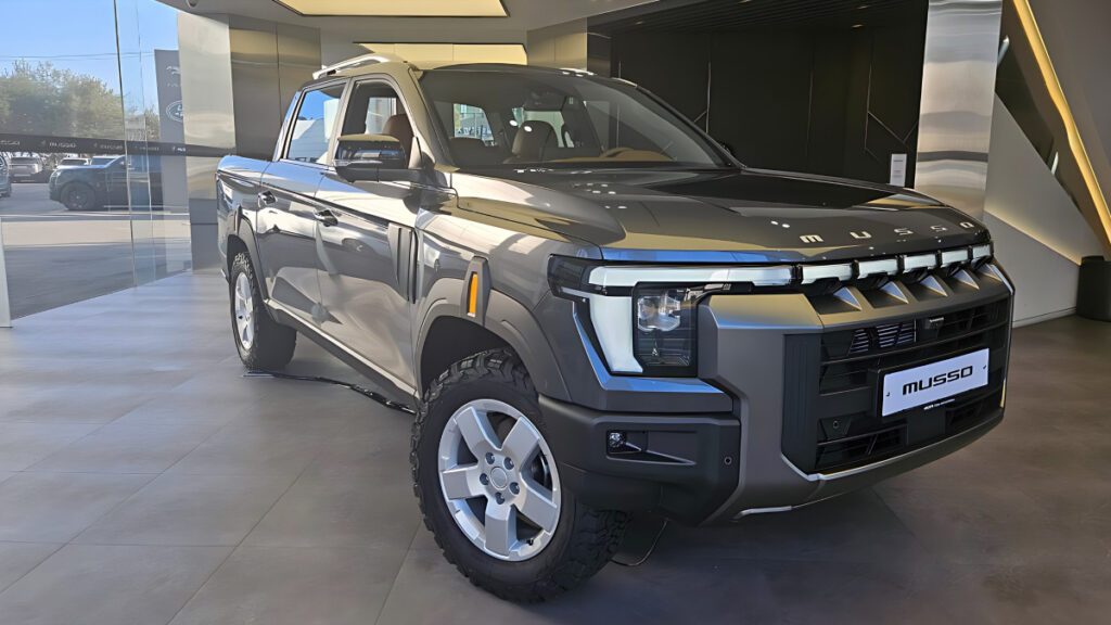 KGM-Pickup-Musso-Unveiled-4-1024x576.jpg