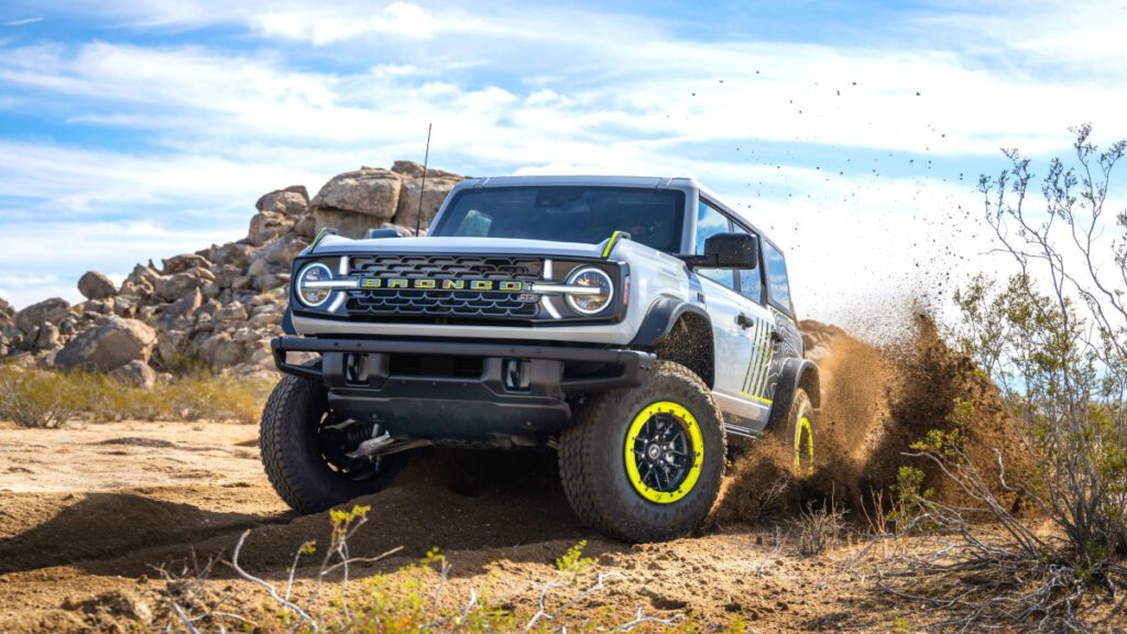 Ford-Bronco-RTR-Unveils-2-1024x576.jpg
