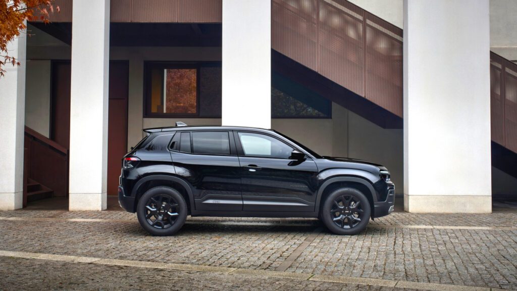 Jeep-Avenger-Black-Edition-Revealed-1024x576.jpg
