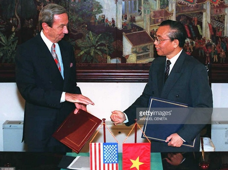 0805_베트남 미국 관계 정상화1.jpg