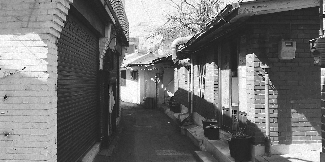 빛바랜 골목.jpg