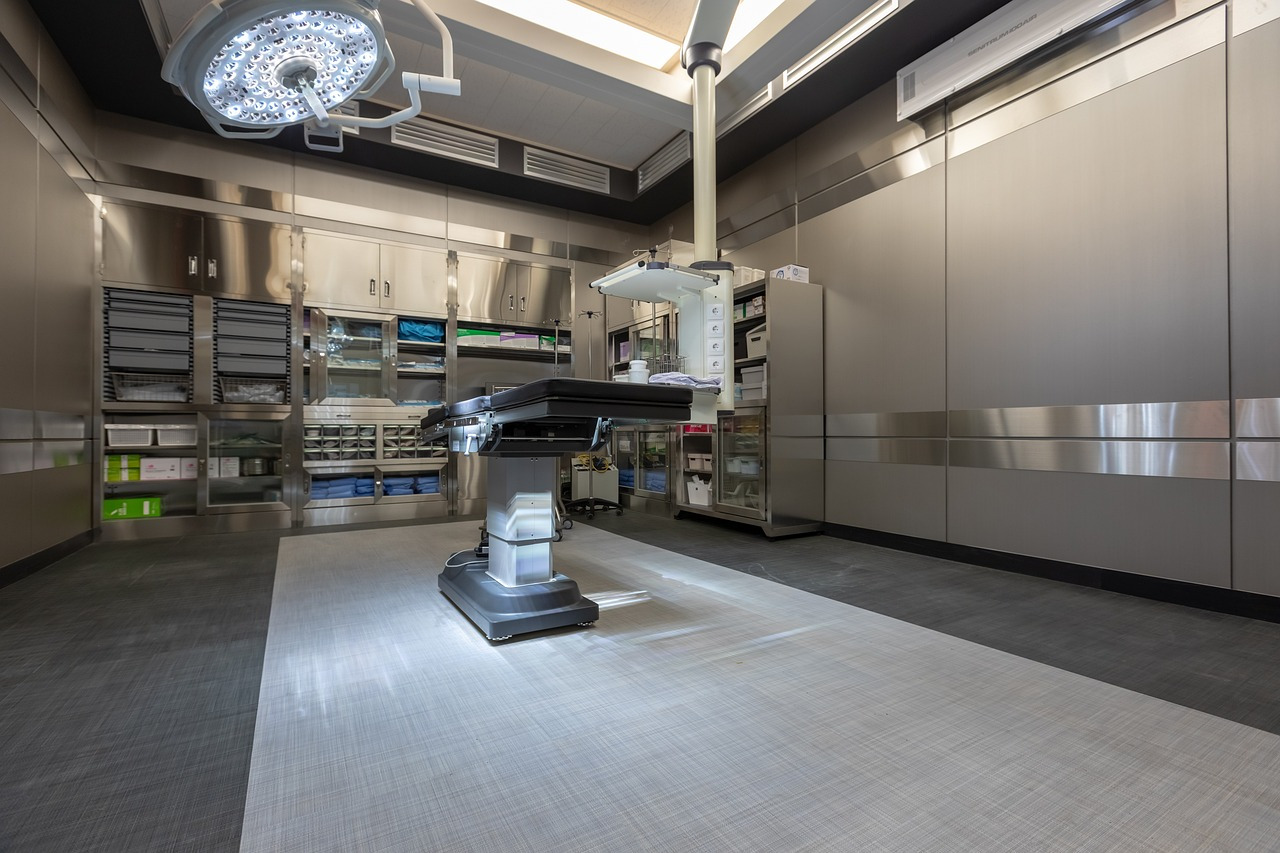 operating-room-5979687_1280.jpg