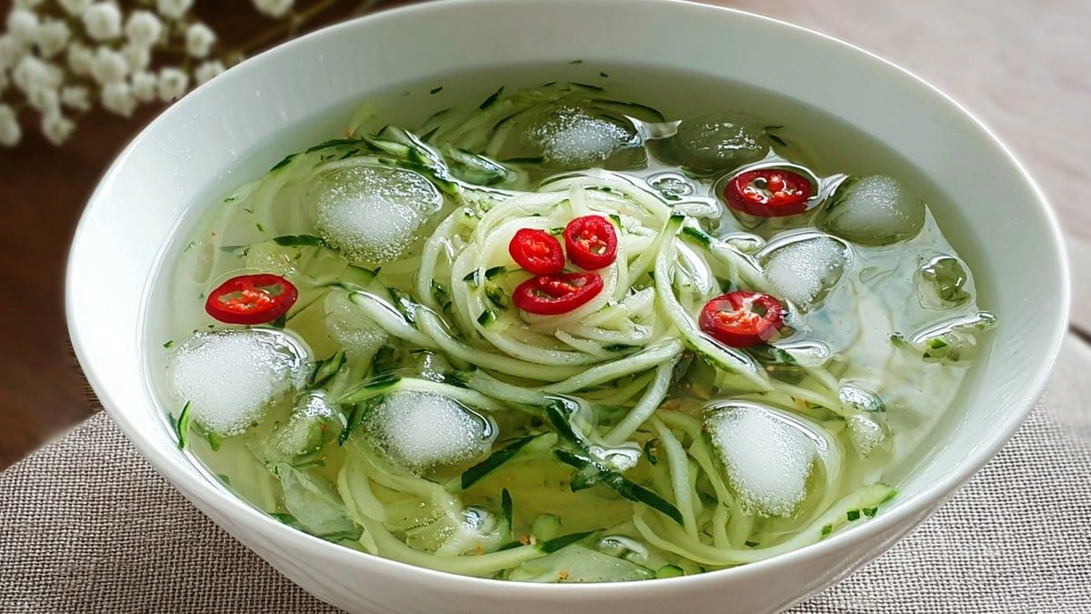 Cucumber-Cold-Soup-Golden-Recipe4.jpg