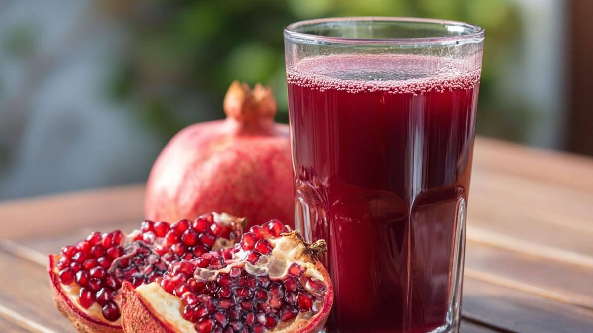 pomegranate-phytoestrogen2.jpg