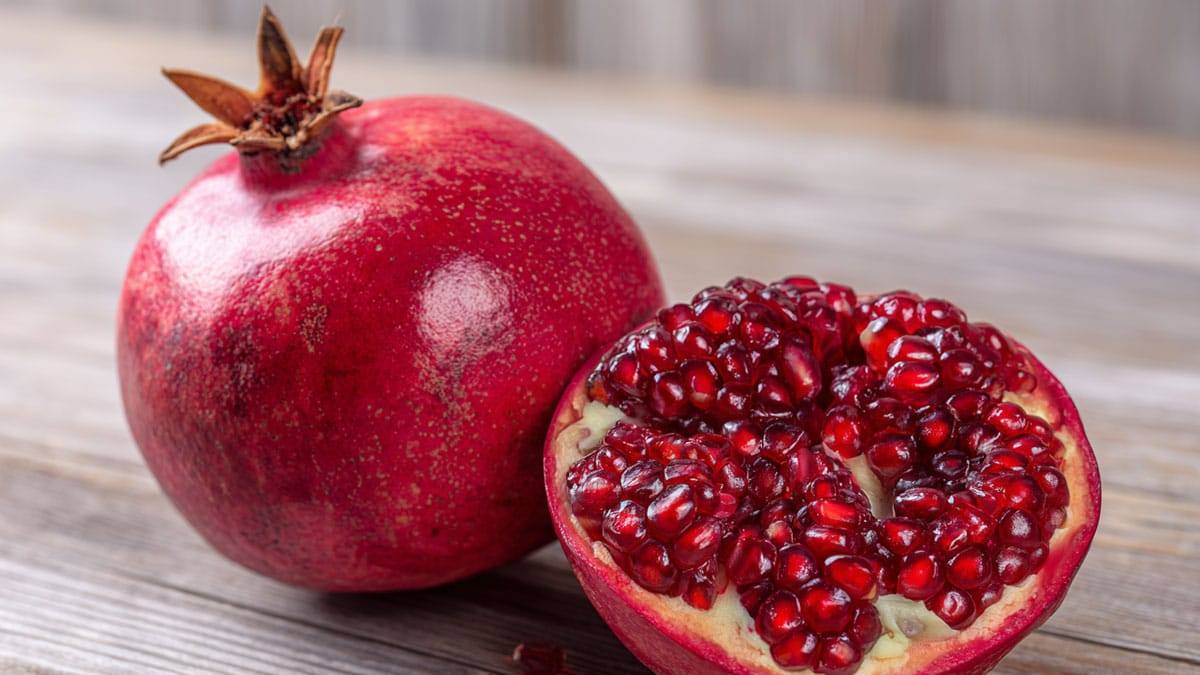 pomegranate-phytoestrogen1.jpg