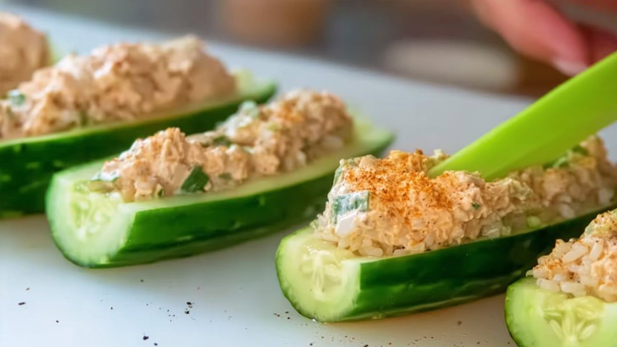 cucumber-boat-summer-recipe4.jpg