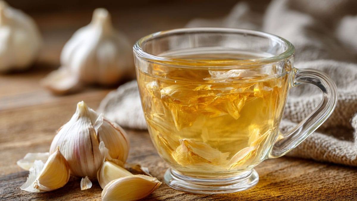 garlic-peel-benefits-tea2.jpg