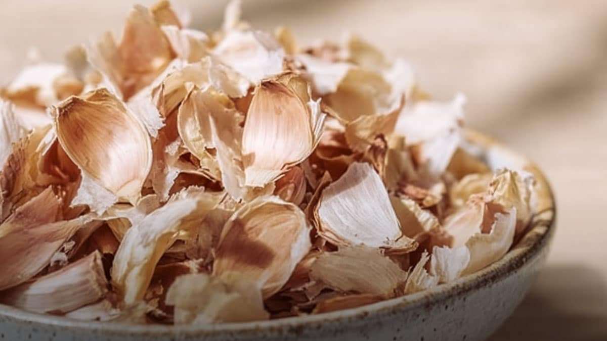 garlic-peel-benefits-tea5.jpg