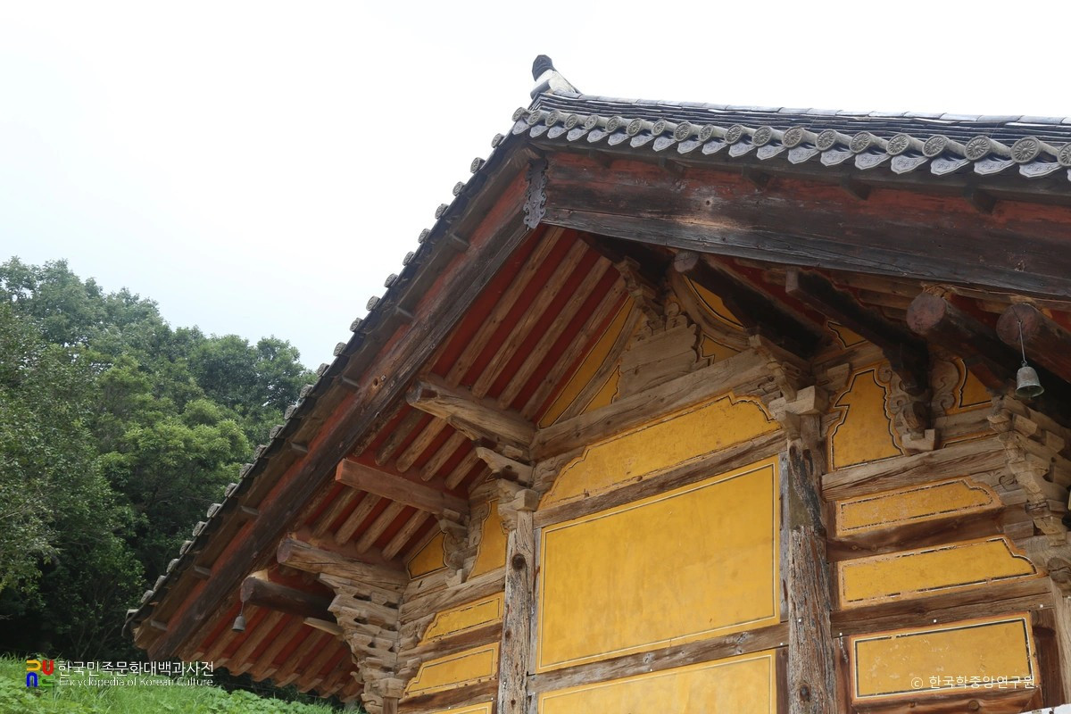 무위사 극락보전2.jpg