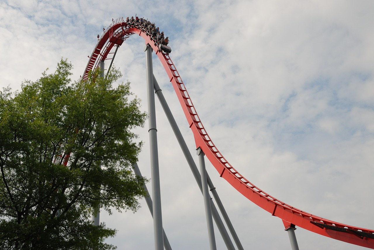 roller-coaster-2461737_1280.jpg