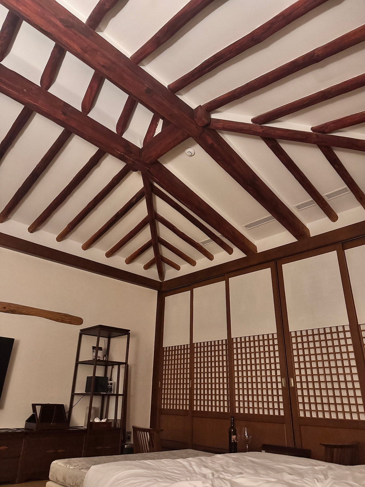 실내 지붕.jpg