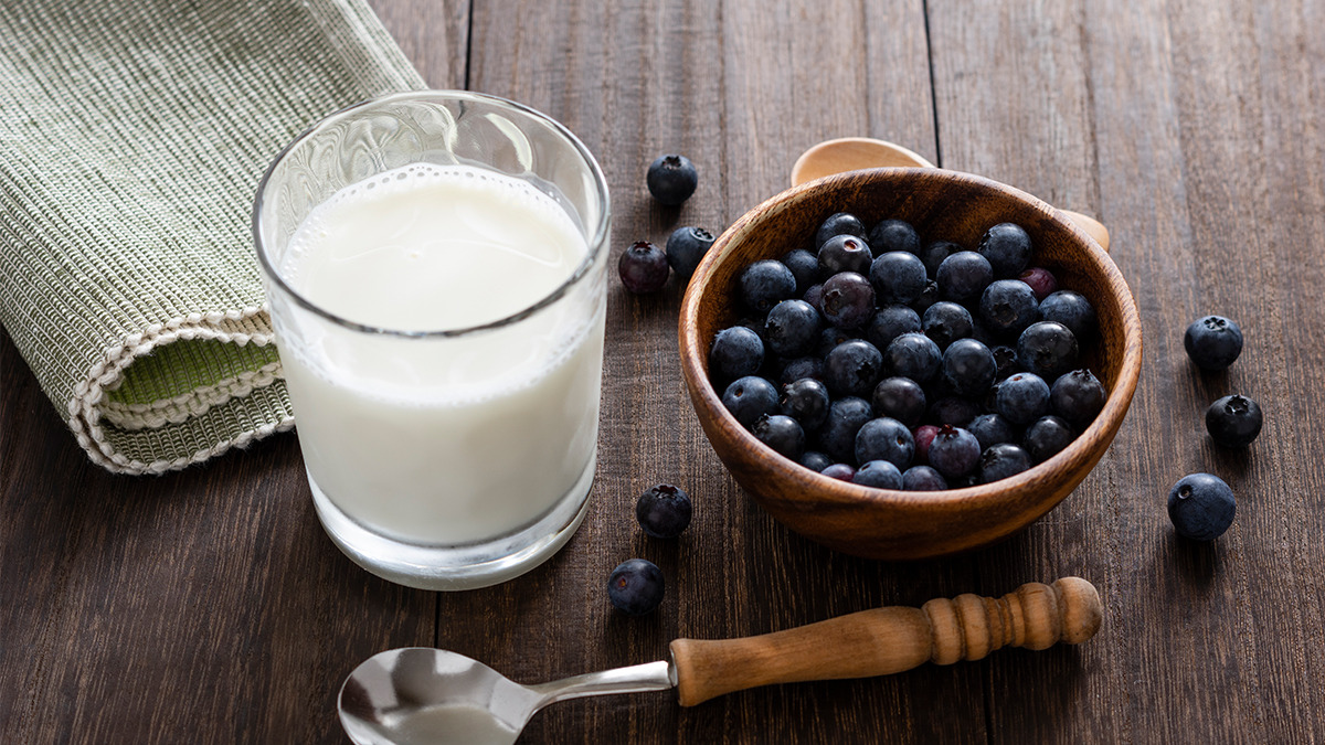 blueberry milk.jpg