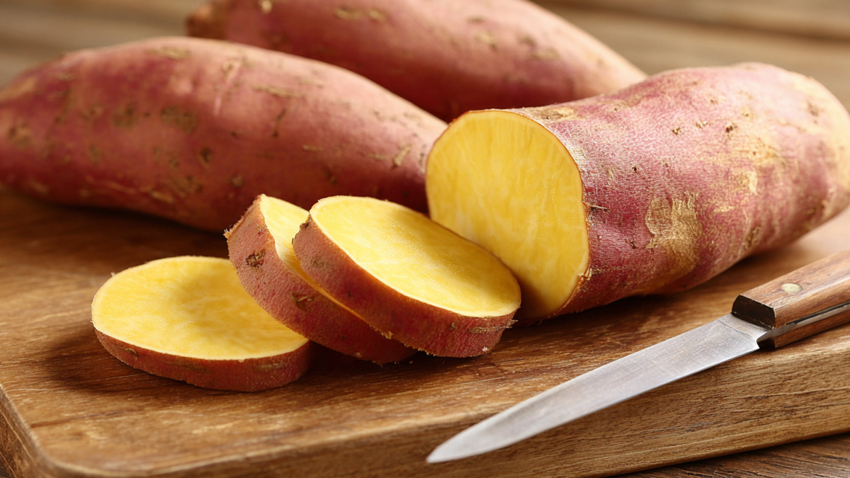 Raw-Sweet-Potato-Benefits-2.jpg