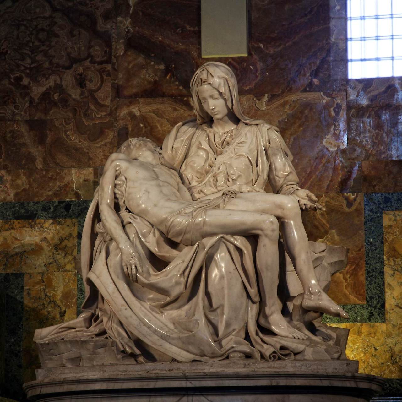 1pieta0.jpg