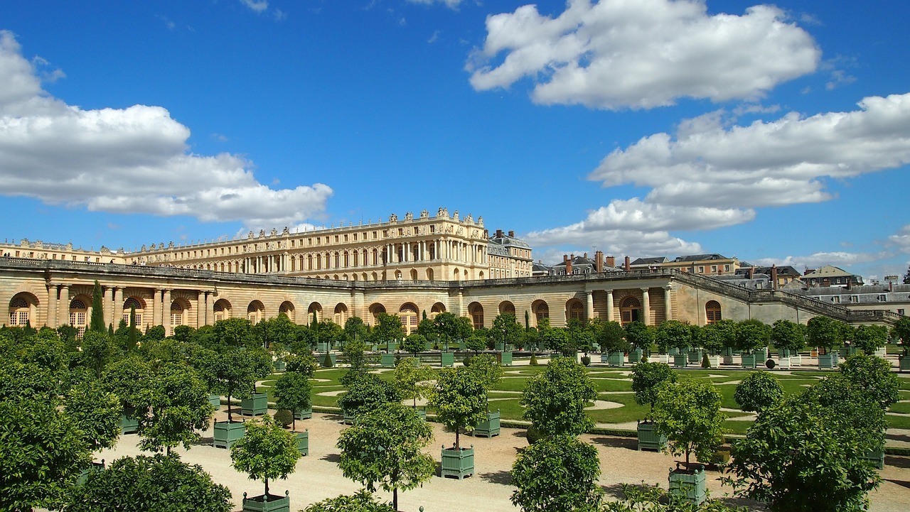 versailles-880354_1280.jpg