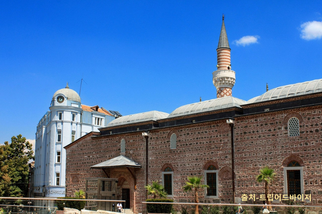 드주마야 모스크 외부-트립어드바이저.jpg