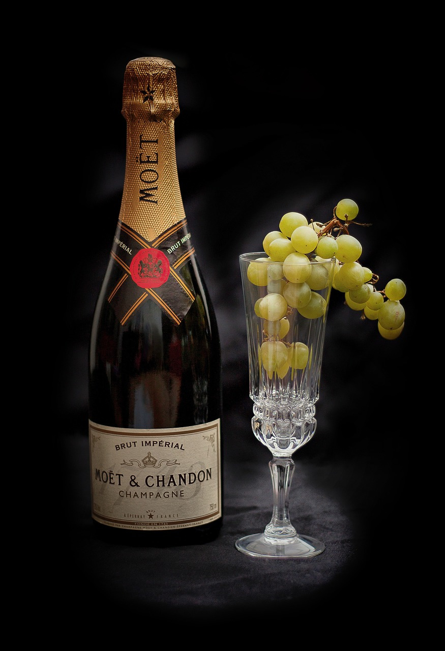 sparkling-wine-697347_1280.jpg