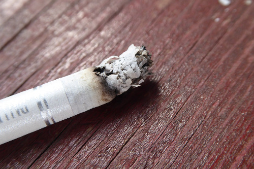 cigarette-1496721_1280.jpg