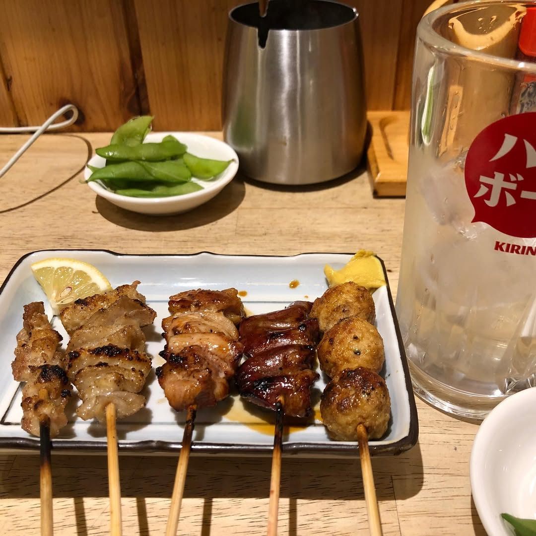 #오사카유럽여행을 마치고 몇개월만인지 모르겠다몸이 조금 야위었고 오사카에 친구가 놀러오라고하여 오사카로 떠났다사실 비행기값이 무척이나 저렴했기때문에 나는 서둘러 짐을 챙겨 .jpg