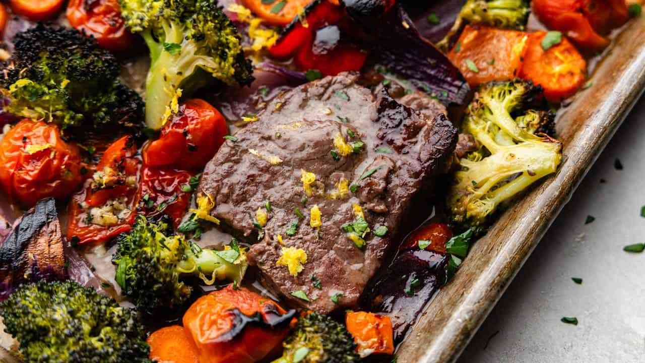 Italian-Sheet-Pan-Steak-and-Veggies-2.jpg