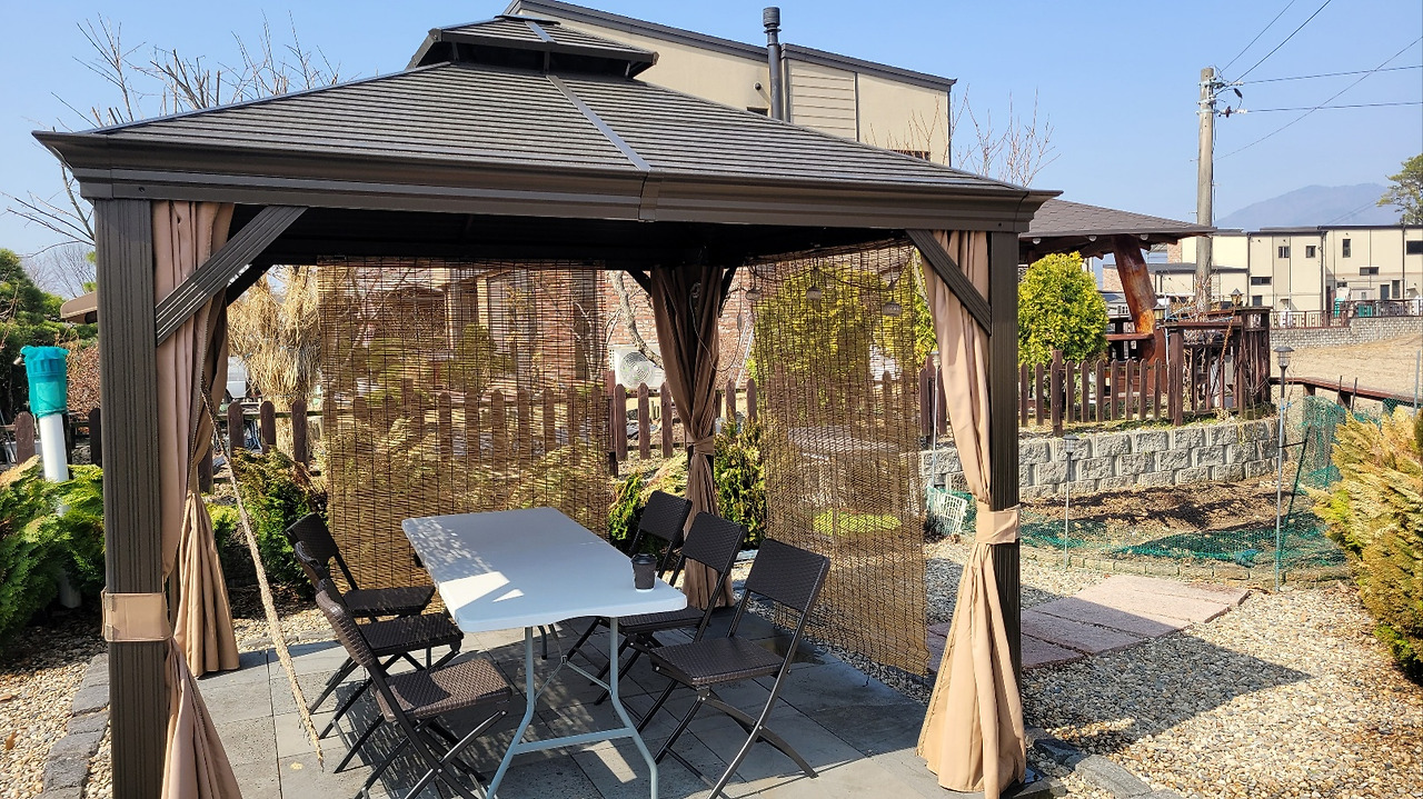 아지트의 봄.jpg