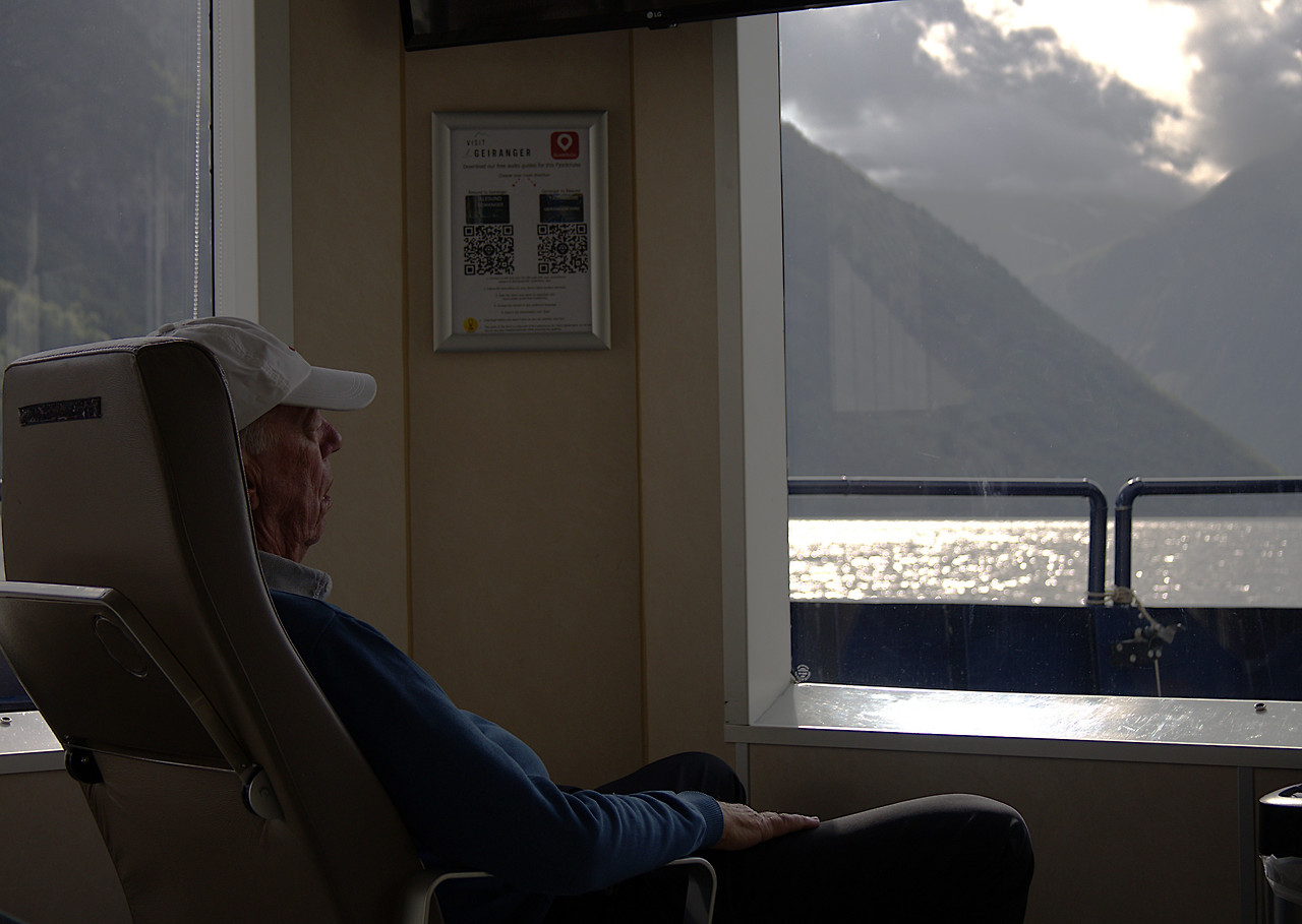 25.7 브런치용 할아버지.jpg