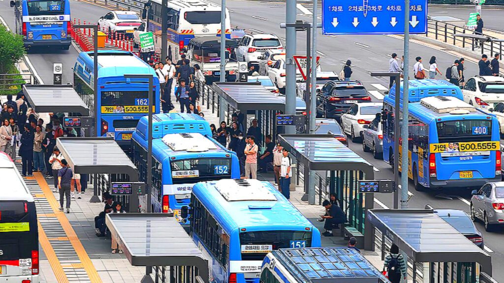 a-bus-in-Seoul-1024x576.jpg