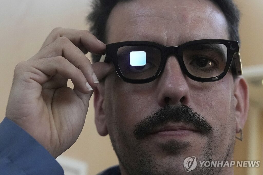 google-smart-glasses-3-1024x683.jpg