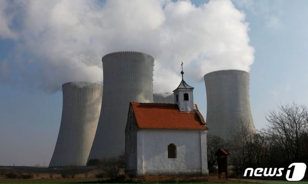 Czech-nuclear-power-plant-1-1-1024x612.jpg