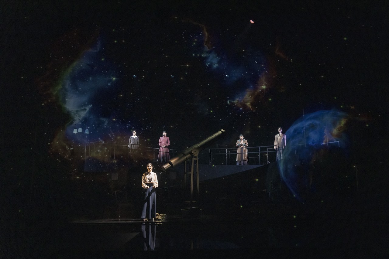 [국립극단] 사일런트 스카이(2024) 공연사진13_안은진,홍서영,박지아,조승연,정환.jpg