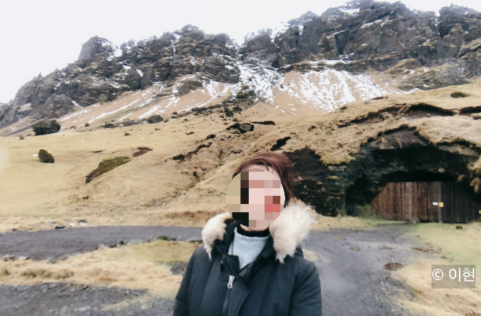 동굴 앞에서 셀카.jpg