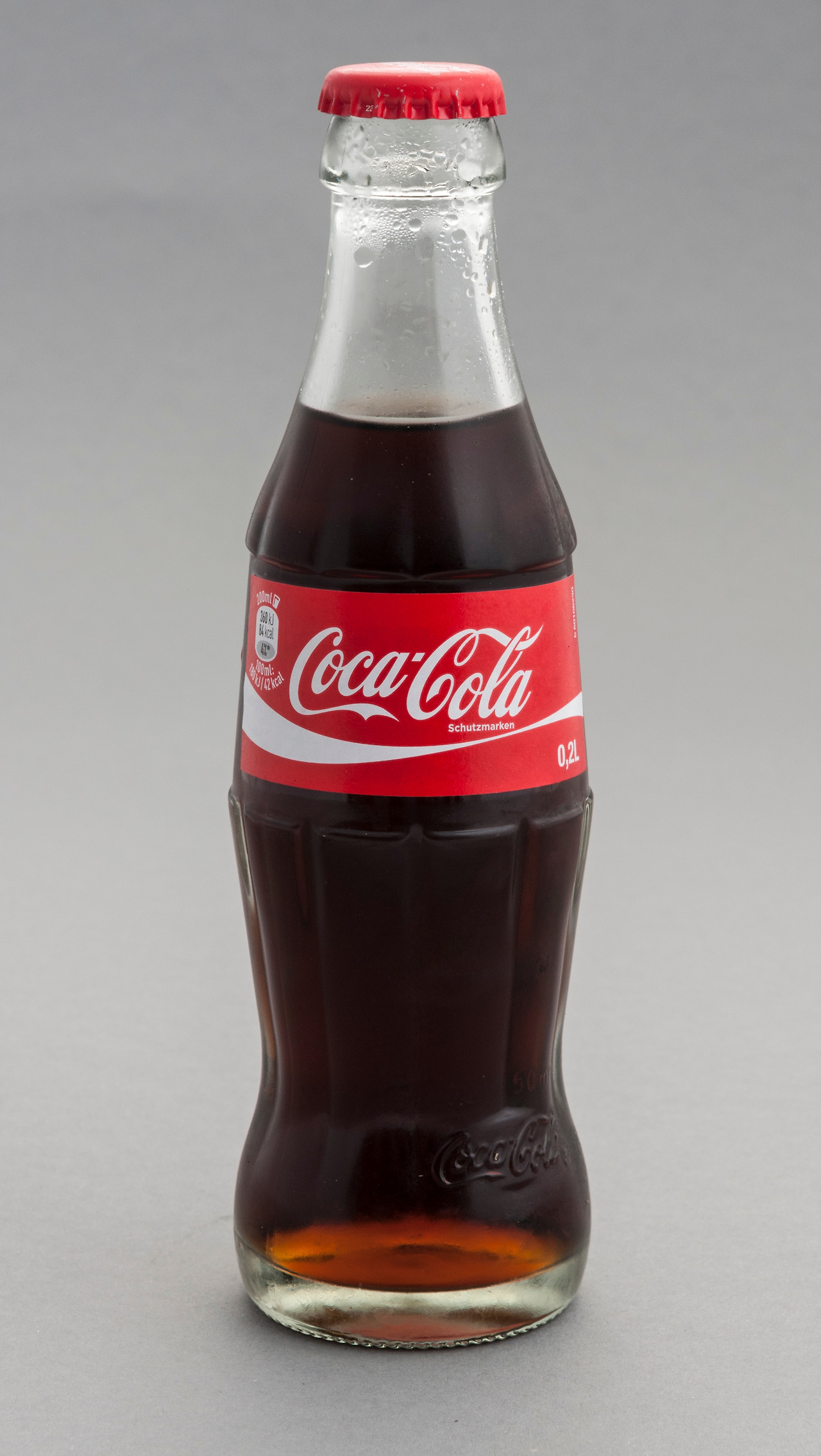 15-09-26-RalfR-WLC-0098_-_Coca-Cola_glass_bottle_(Germany).jpg