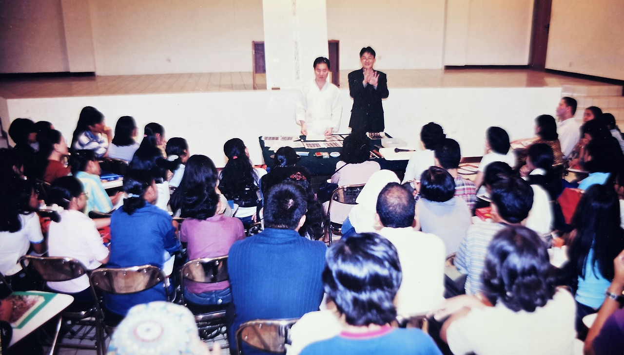 도 2- 1 2000년 UI대학 강의와 갤러리 특강 (4).jpg