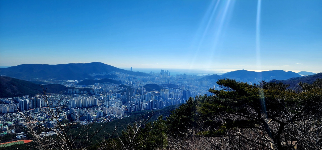 금정산 대륙봉 도시풍경.jpg