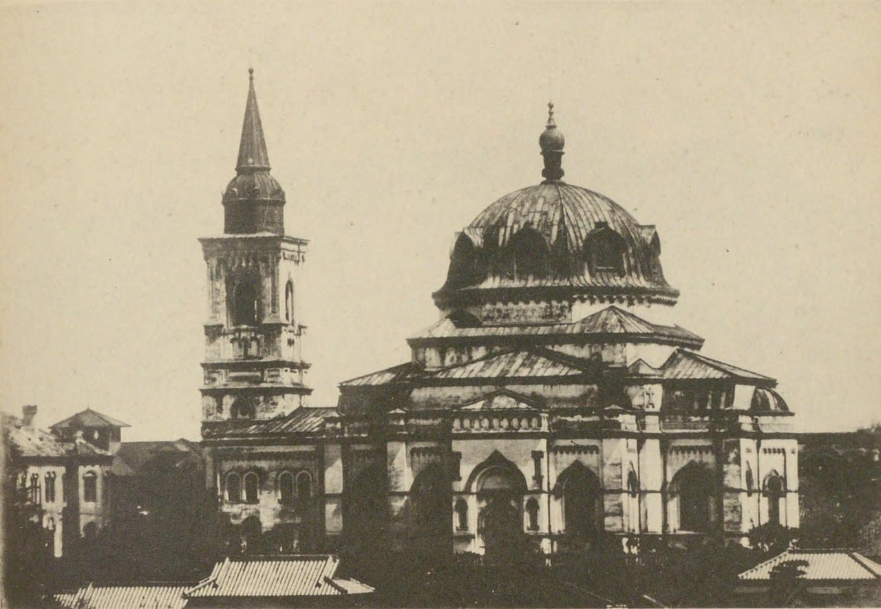 Tokyo_Resurrection_Cathedral_built_in_1891.jpg