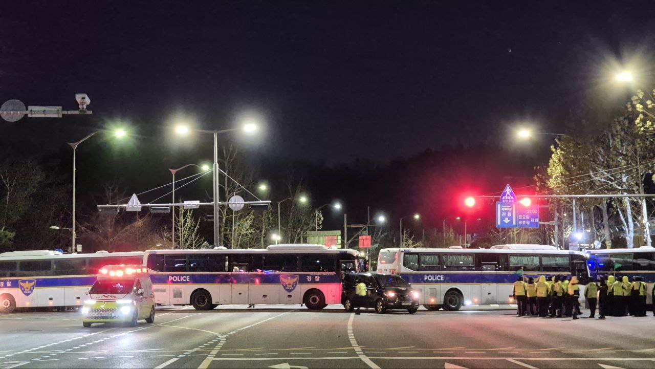 20241222 남태령 고개 봉쇄 사건.jpg