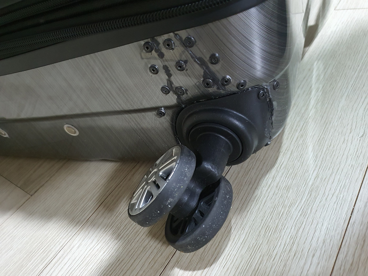 여행가방 3 고친거.jpg