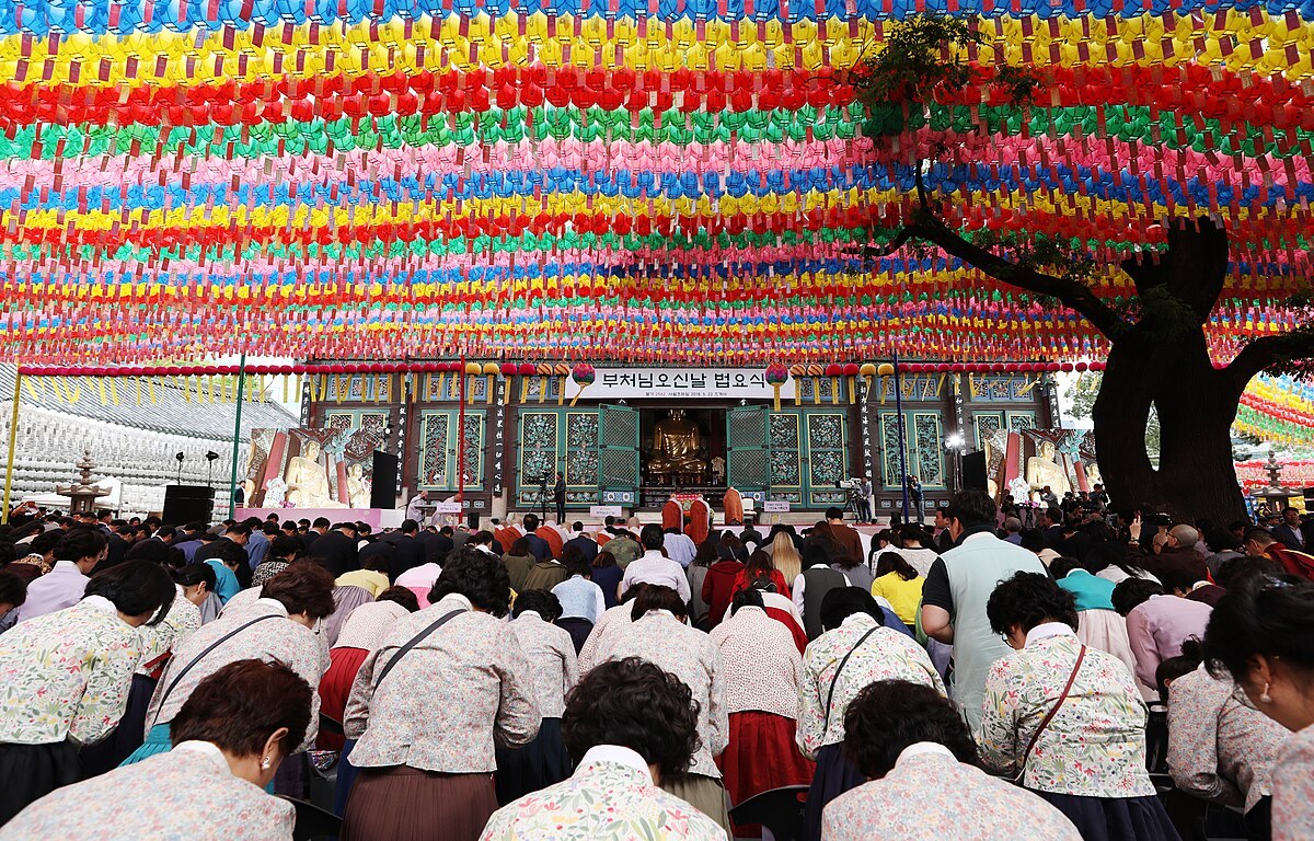 A5Buddha’s_Day_Dharma_Ceremony_01.jpg