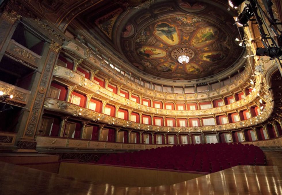 Teatro-Colon-08.jpg