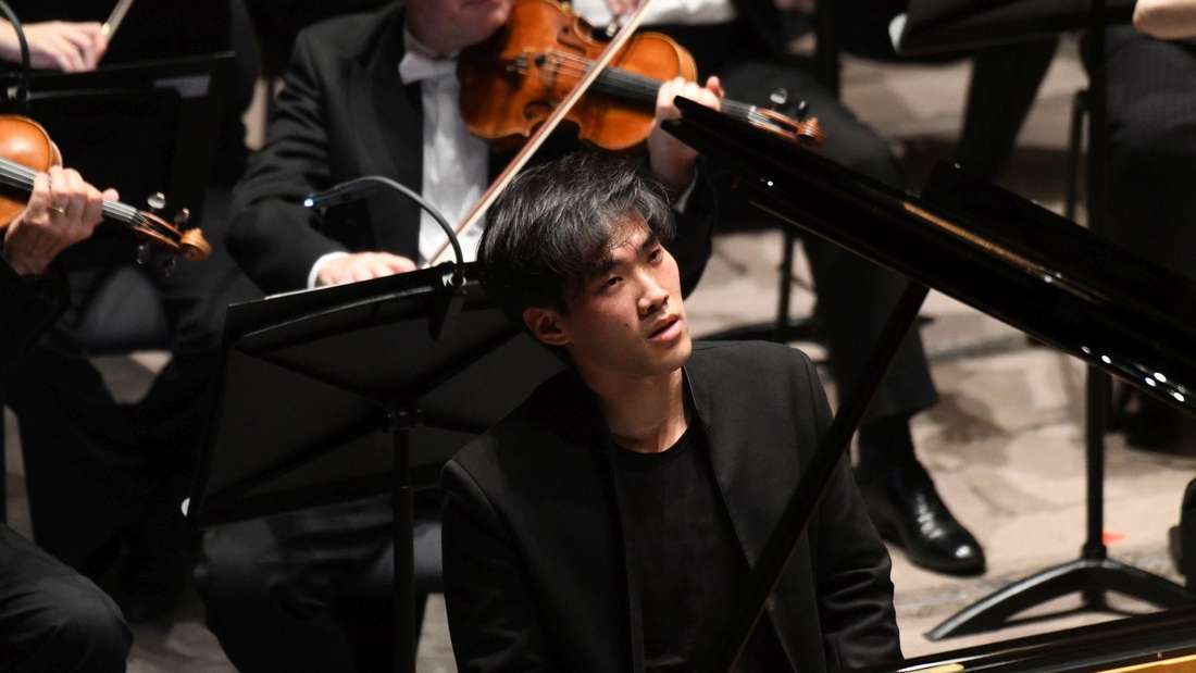 39508369-bruce-liu-klavier-und-das-royal-philharmonic-orchestra-10fe.jpg