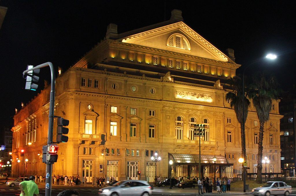 teatro_colon_night_opt%20%281%29.jpg