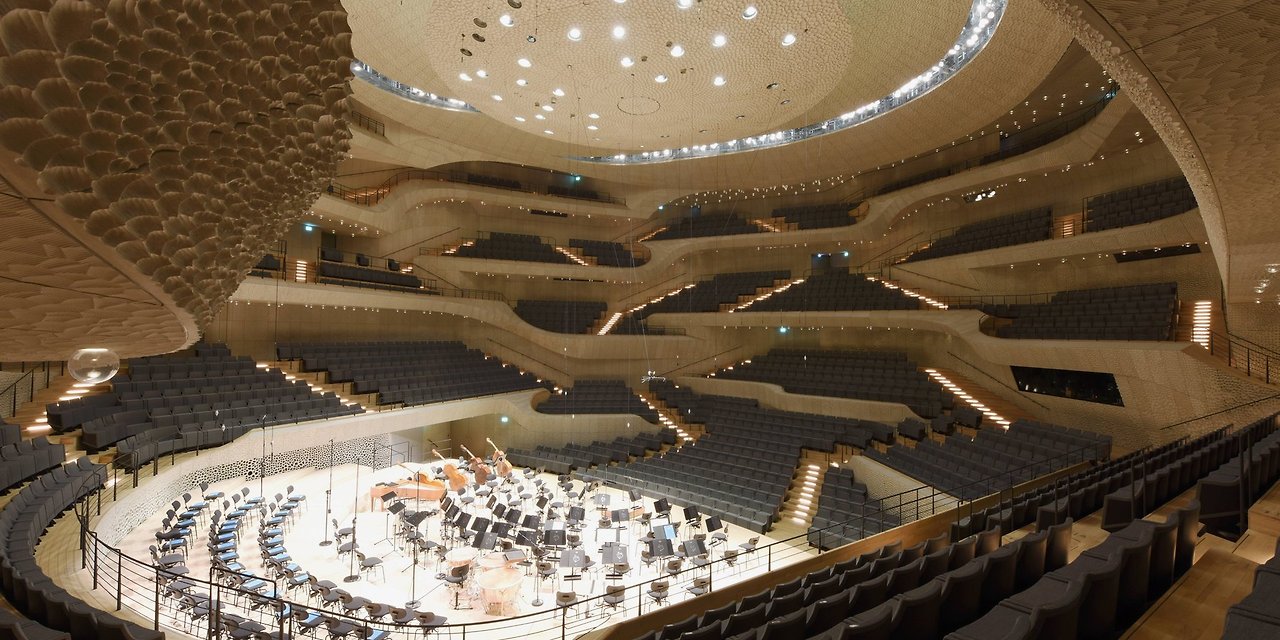 170428_elbphilharmonie_grosser_saal_foto_michael_zapf.jpg__1794x897_q85_crop_subject_location-3680%2C2453_subsampling-2_upscale.jpg