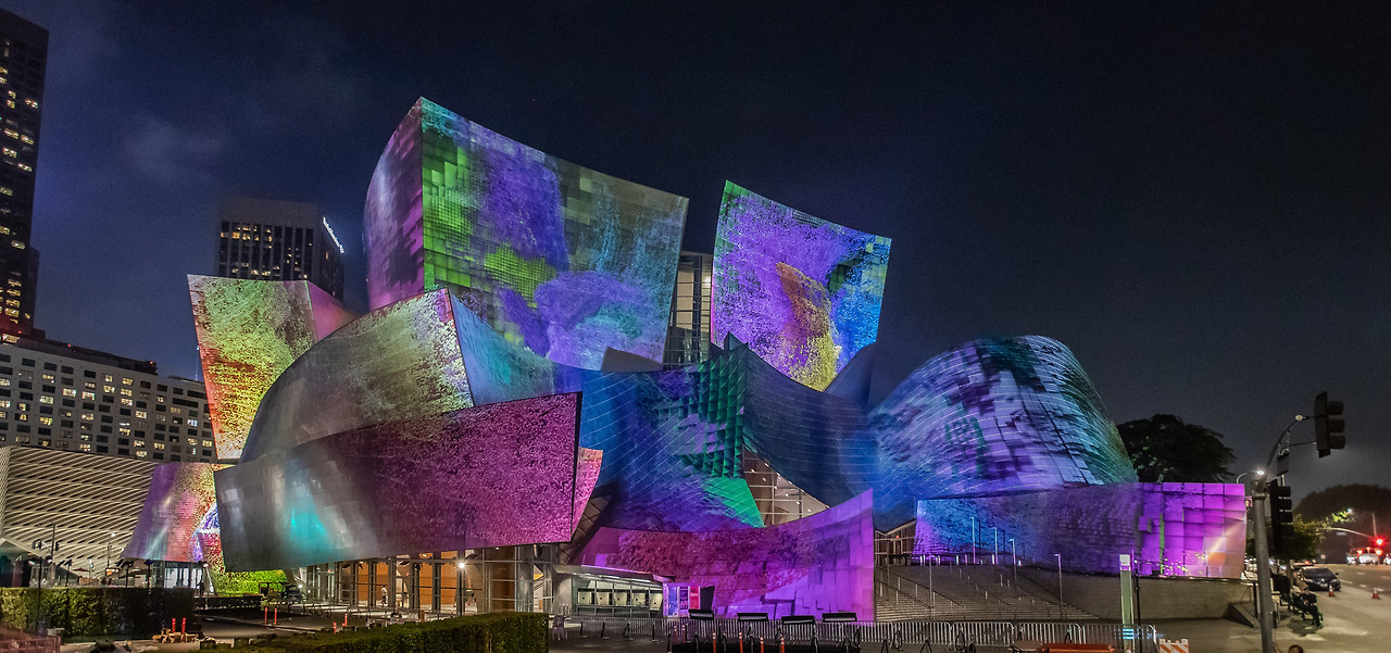 walt-disney-hall-frank-gehry-projection-la-phil-refik-anadol_dezeen_2364_col_0.jpg