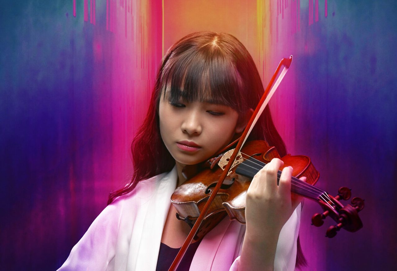 Chloe-Chua-Plays-Paganini-2560x1440.jpg
