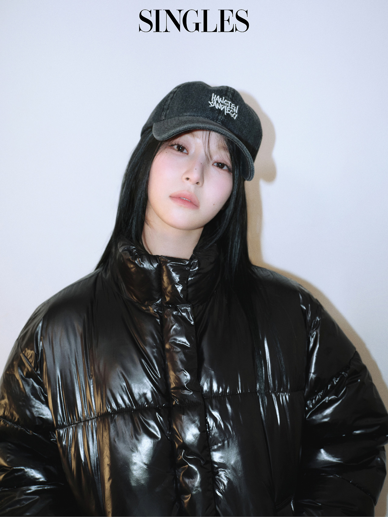 667526774_[싱글즈 12월호] 백지헌X행텐 보도자료 이미지 (1).jpg