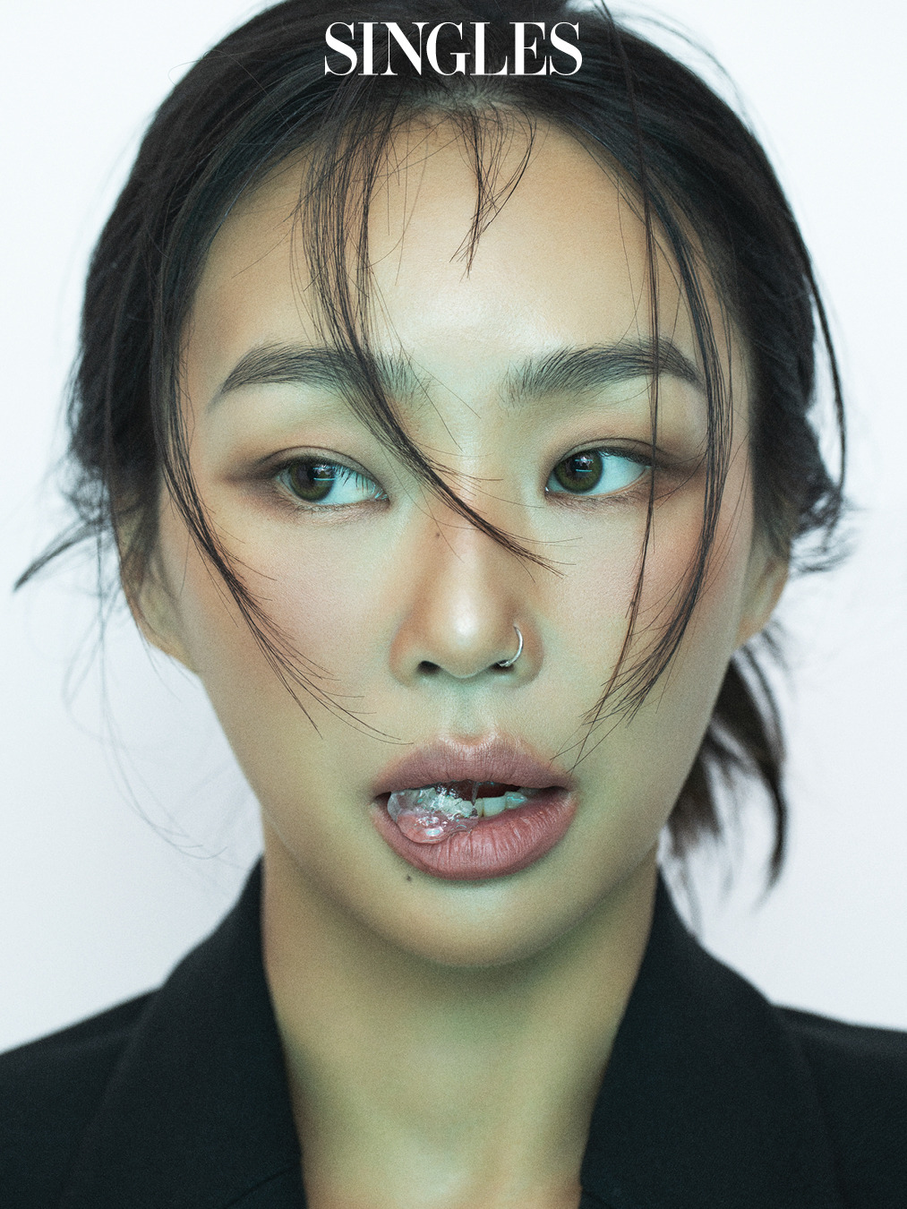 399435217_[싱글즈 9월호] 효린 보도자료 이미지 (2).jpg