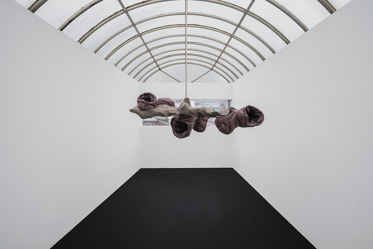 1612397493_Skinship_on view_1.jpg