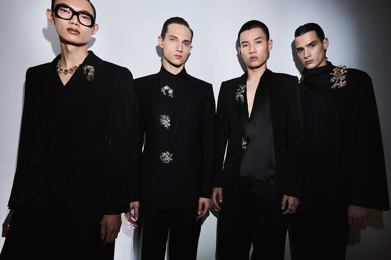 523510298_돌체앤가바나, 2025 가을 겨울 남성 컬렉션 ‘파파라치’ 공개 (5).jpg