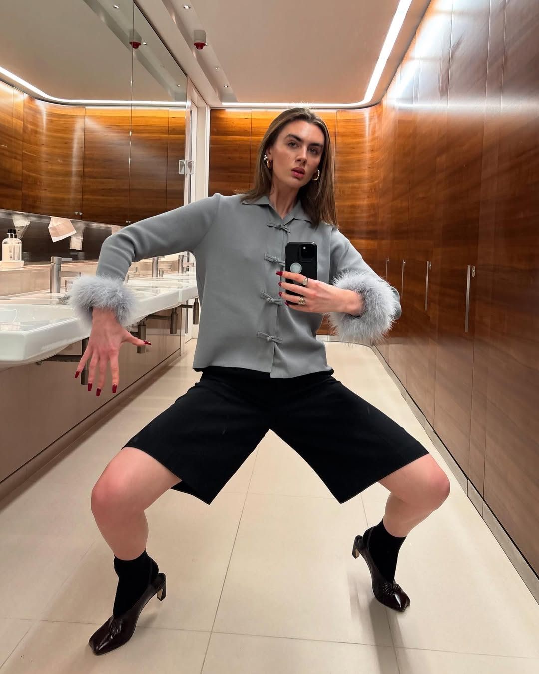 142667594_Did someone say day to night transition  Surprise (1).jpg